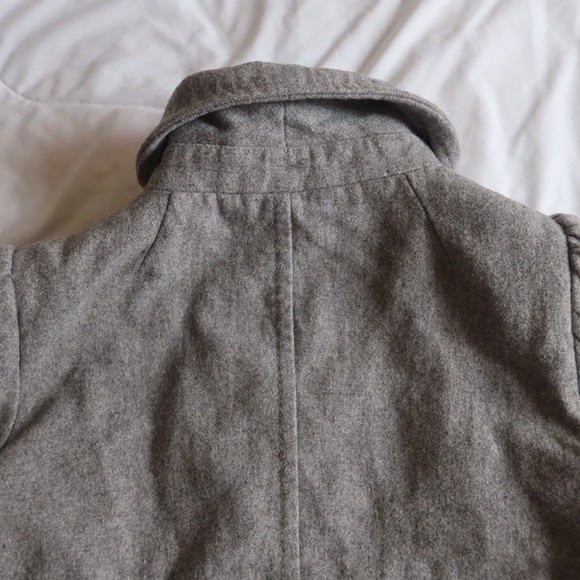 H&M ● Grey Peacoat ● Size 6 - Picture 8 of 8